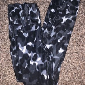 Betsy Johnson Leopard Leggings